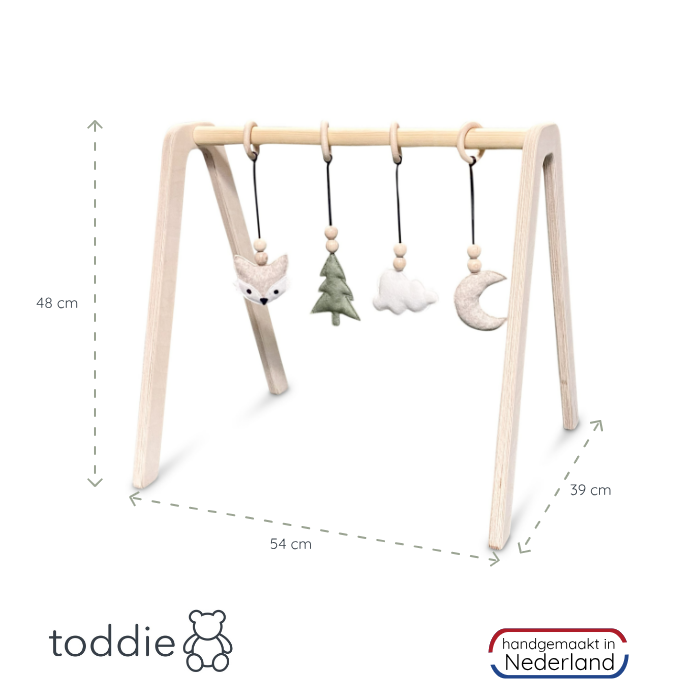 Holz Babygym | Massiver Holzspielbogen mit Waldtiere hängespielzeuge - natur Spielbogen + Hängespielzeuge toddie.de