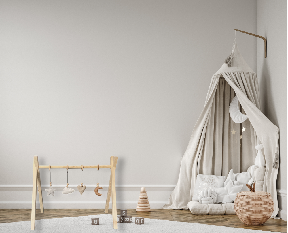 Holz Babygym | Massiver Holzspielbogen Tipi-Form mit Natur hängespielzeuge - natur Spielbogen + Hängespielzeuge toddie.de