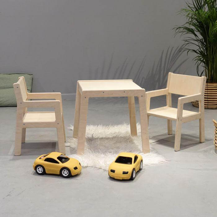 Hölzerne Kindertisch 1-4 Jahre - natur Kindertisch toddie.de