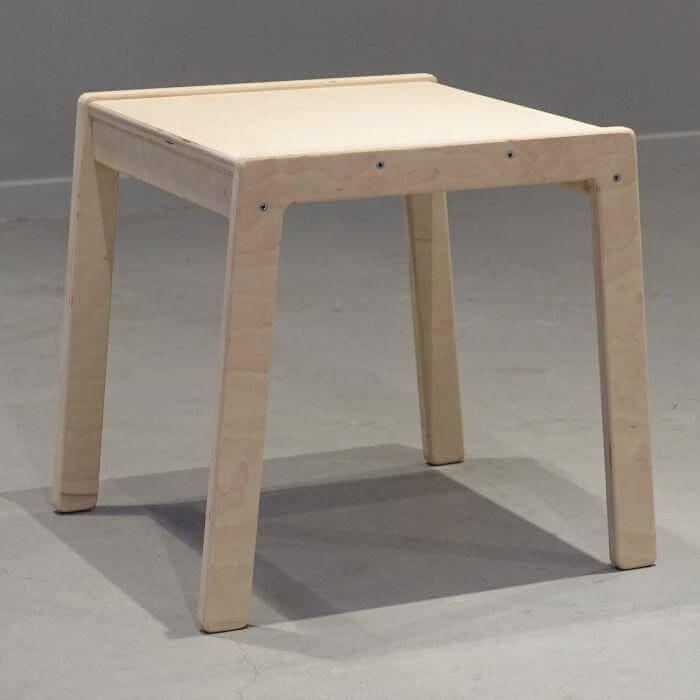 Hölzerne Möbelset 1-4 Jahre | Tisch + 2 Stühle - natur Möbelset toddie.de