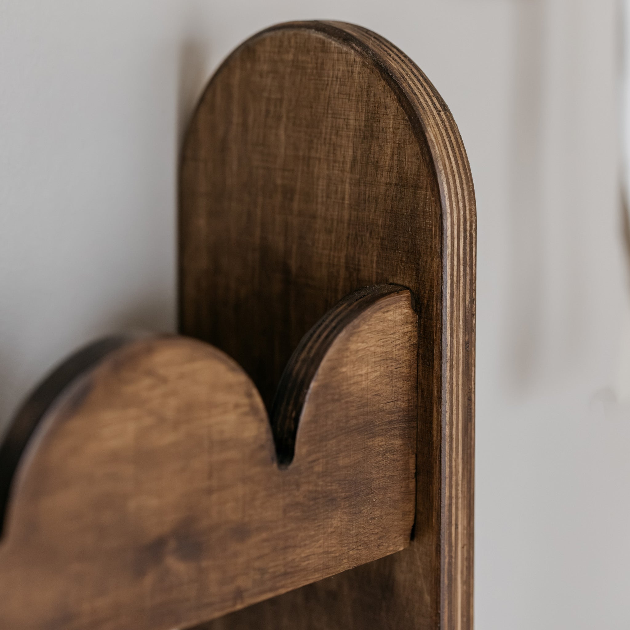 Bubble Montessori Bücherregal Kinderzimmer | 4 Regale - Wenge gebeizt Bücher Wandregal toddie.de ®