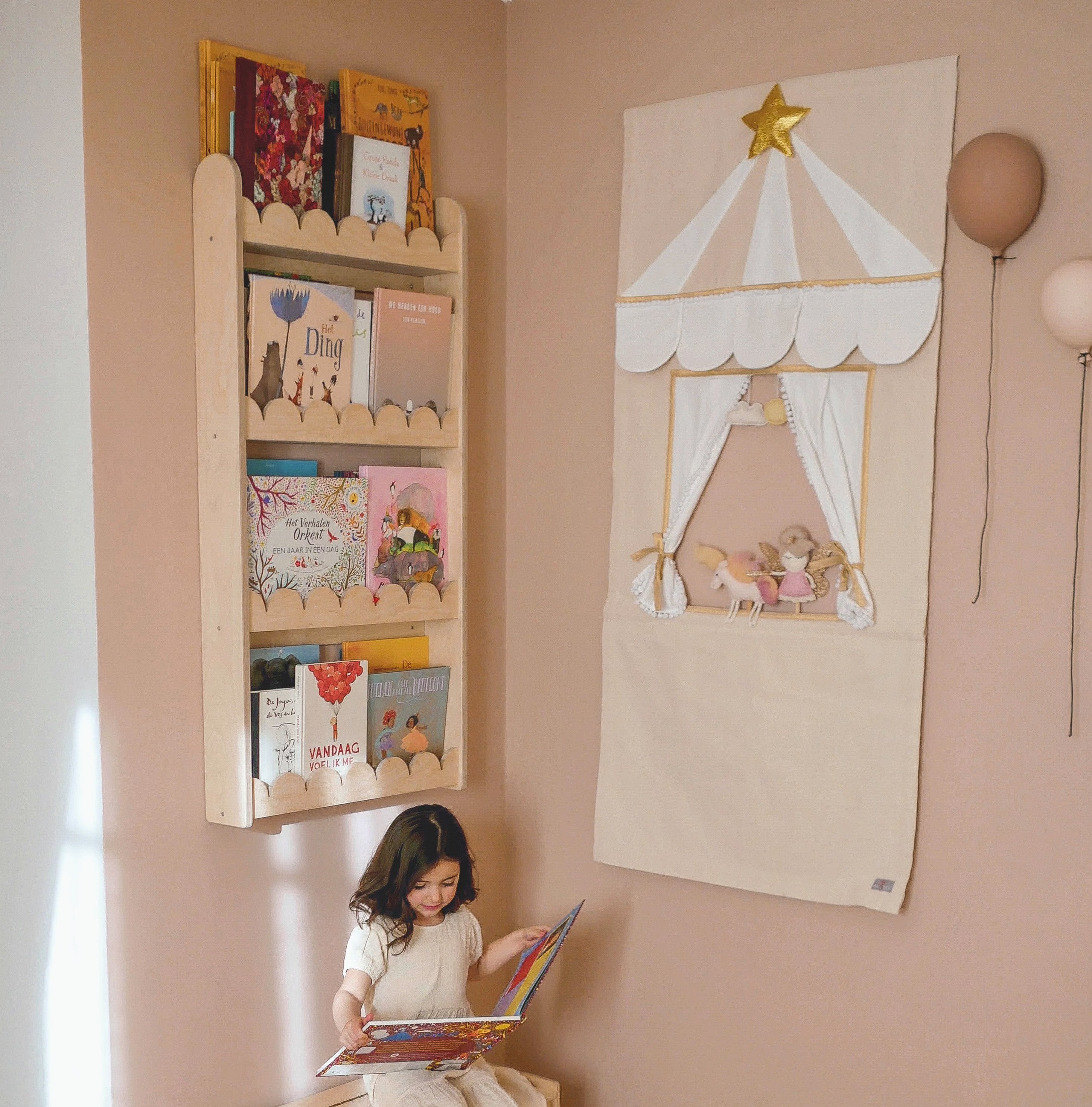 Bubble Montessori Bücherregal Kinderzimmer | 4 Regale - natur Bücherregal toddie.de ®