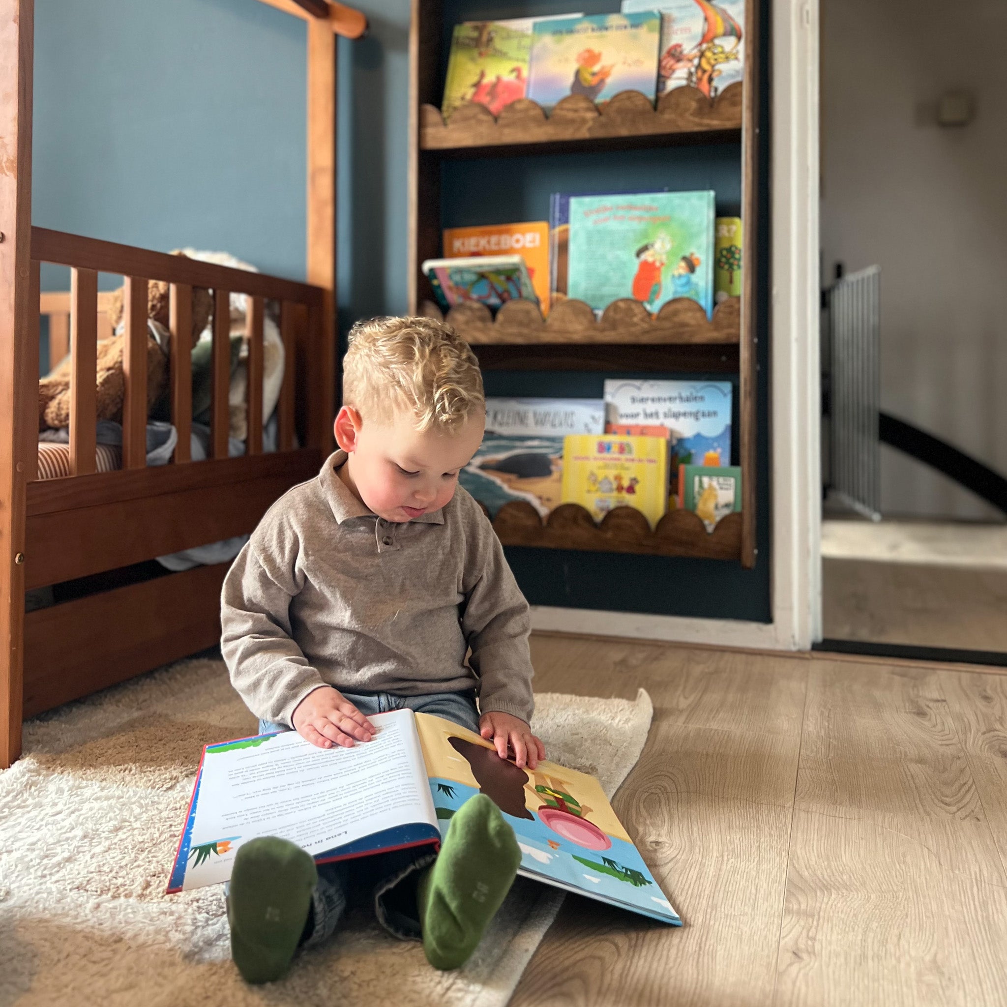 Bubble Montessori Bücherregal Kinderzimmer | 5 Regale | wengé Bücher Wandregal toddie.de ®