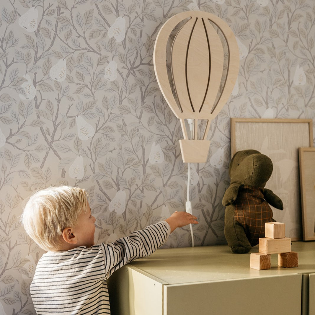 Hölzerne Wandleuchte Kinderzimmer | Heißluftballon - natur Wandleuchte toddie.de