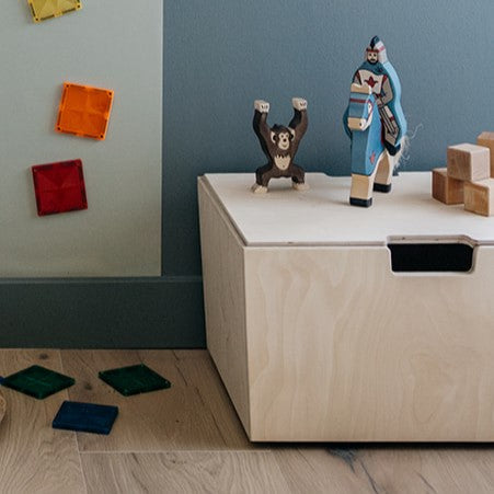 Montessori fahrende Aufbewahrungsbox mit Lenkrollen und Deckel - natur aufbe toddie.de ®