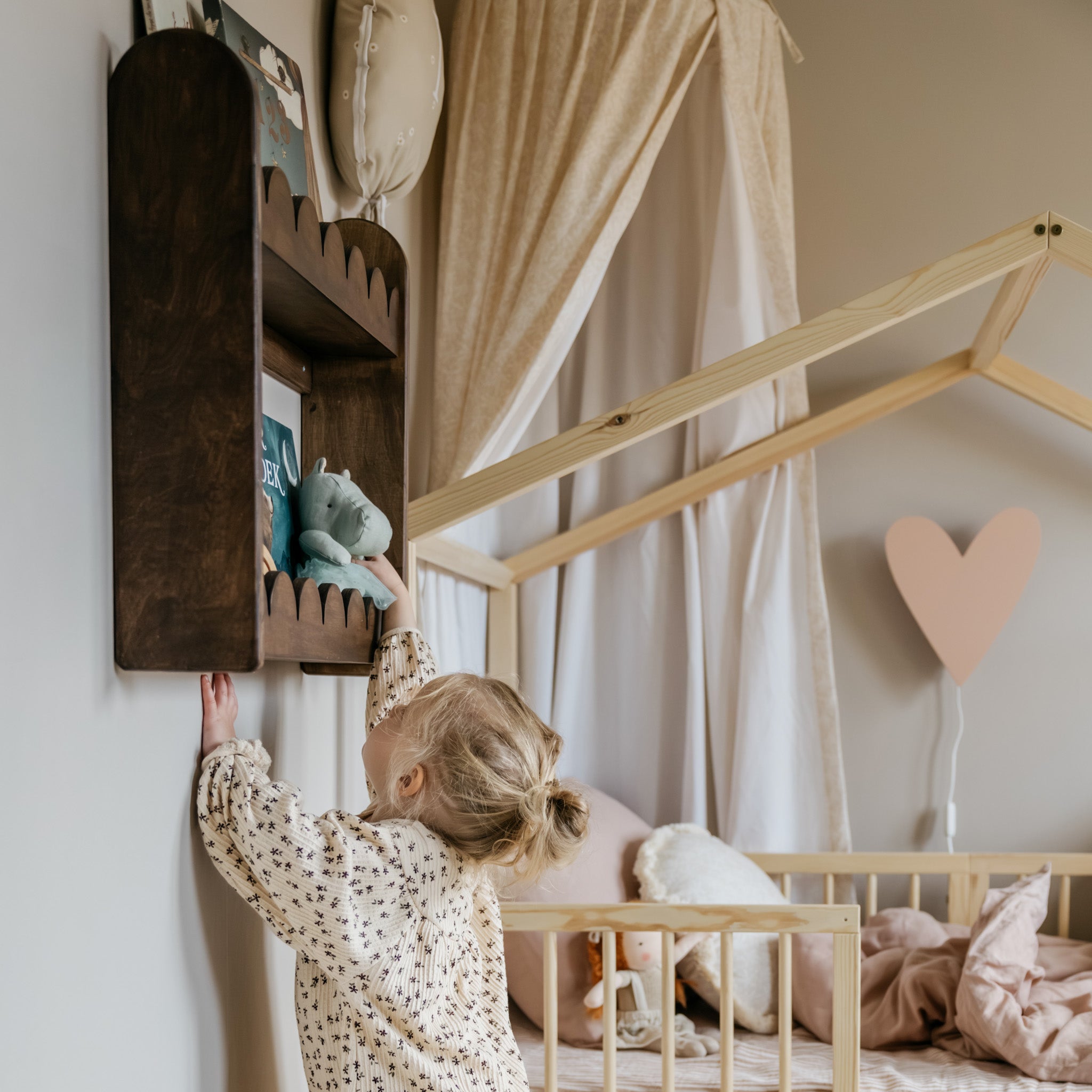 Bubble Montessori Bücherregal | 2 Regalböden – wenge gebeizt Wandregal toddie.de ®