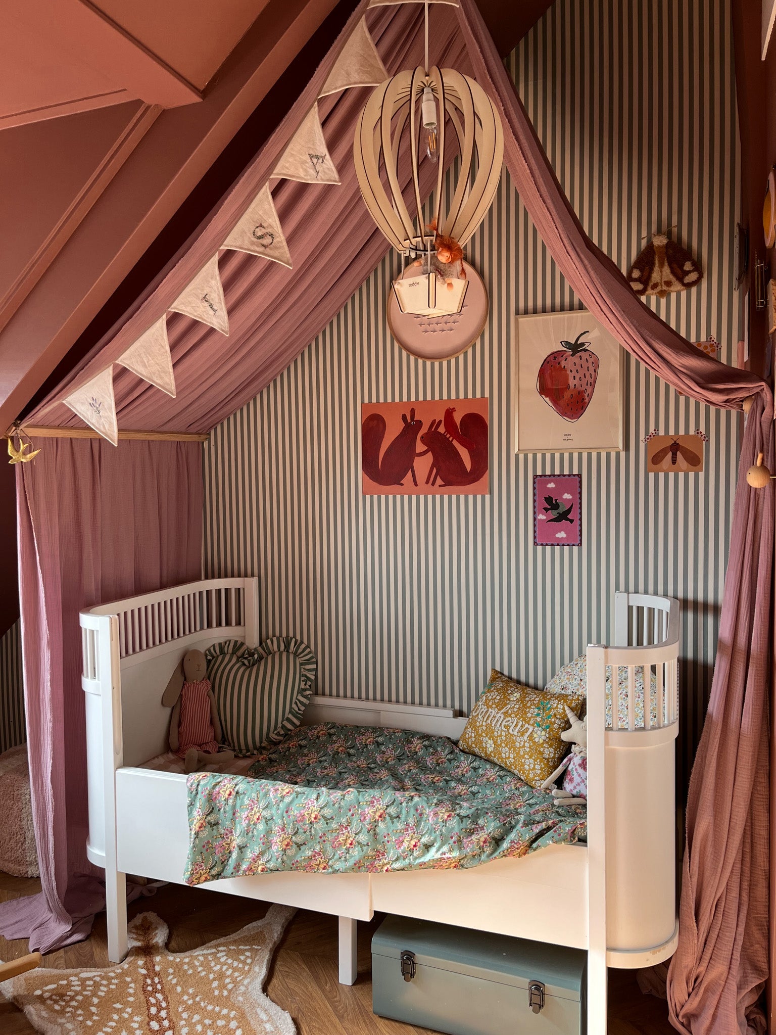 Hölzerne Pendelleuchte Kinderzimmer | Heißluftballon - natur Pendelleuchte toddie.de ®