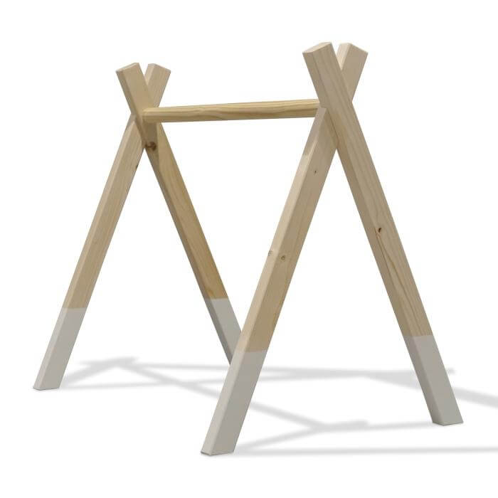 Holz Babygym | Massiver Holzspielbogen Tipi-Forme (ohne hängespielzeuge) - weiß Spielbogen toddie.de