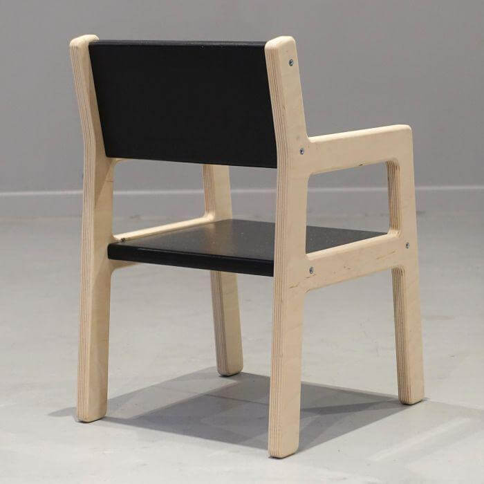 Holz Kindermöbelset 1-4 Jahre | Tisch + 2 Stühle - schwarz Möbelset toddie.de