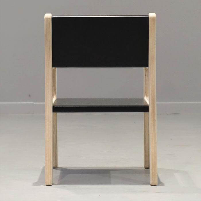 Hölzerner Kinderstuhl 1-4-Jahre - schwarz Kinderstuhl toddie.de