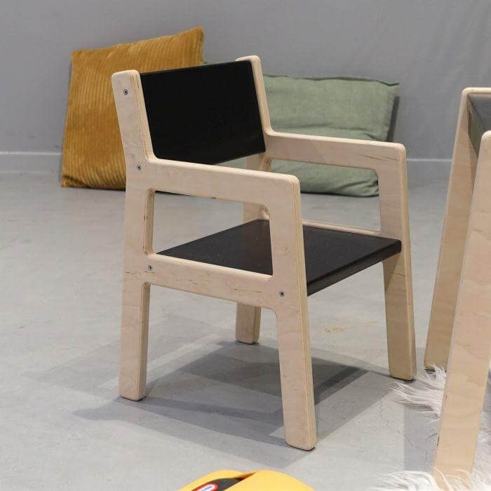 Holz Kindermöbelset 1-4 Jahre | Tisch + 2 Stühle - schwarz Möbelset toddie.de