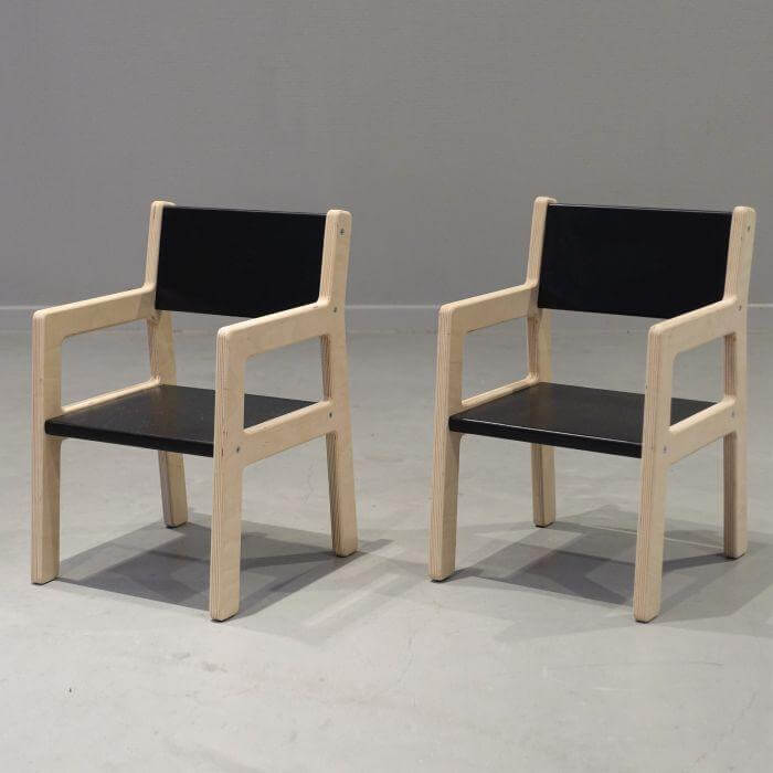 Hölzerner Kinderstuhl 1-4-Jahre - schwarz Kinderstuhl toddie.de