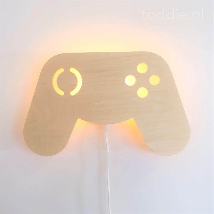 Hölzerne Wandleuchte Kinderzimmer | Gamecontroller - natur Wandleuchte toddie.de
