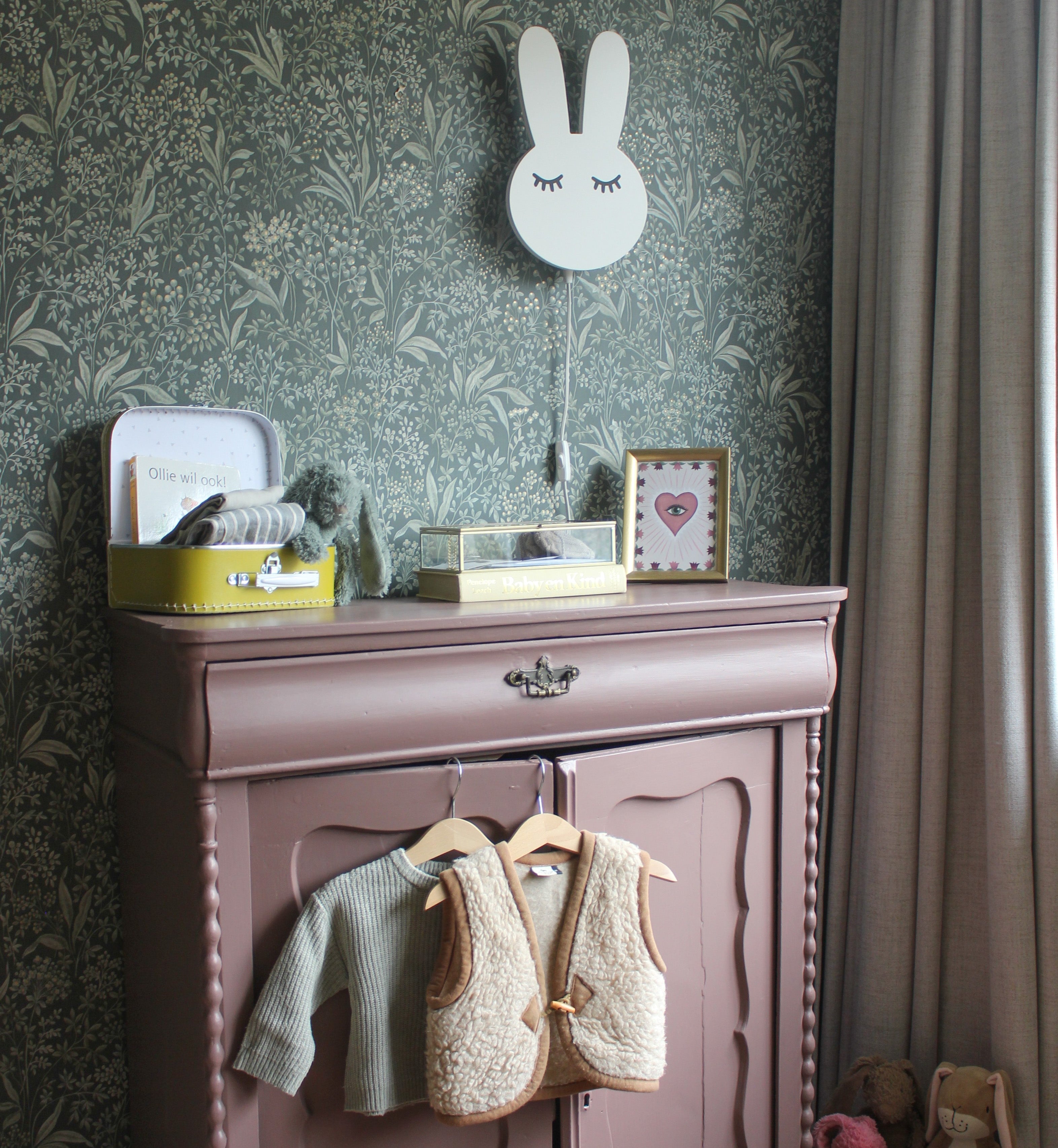 Hölzerne Wandleuchte Kinderzimmer | Kaninchen - weiß Wandleuchte toddie.de