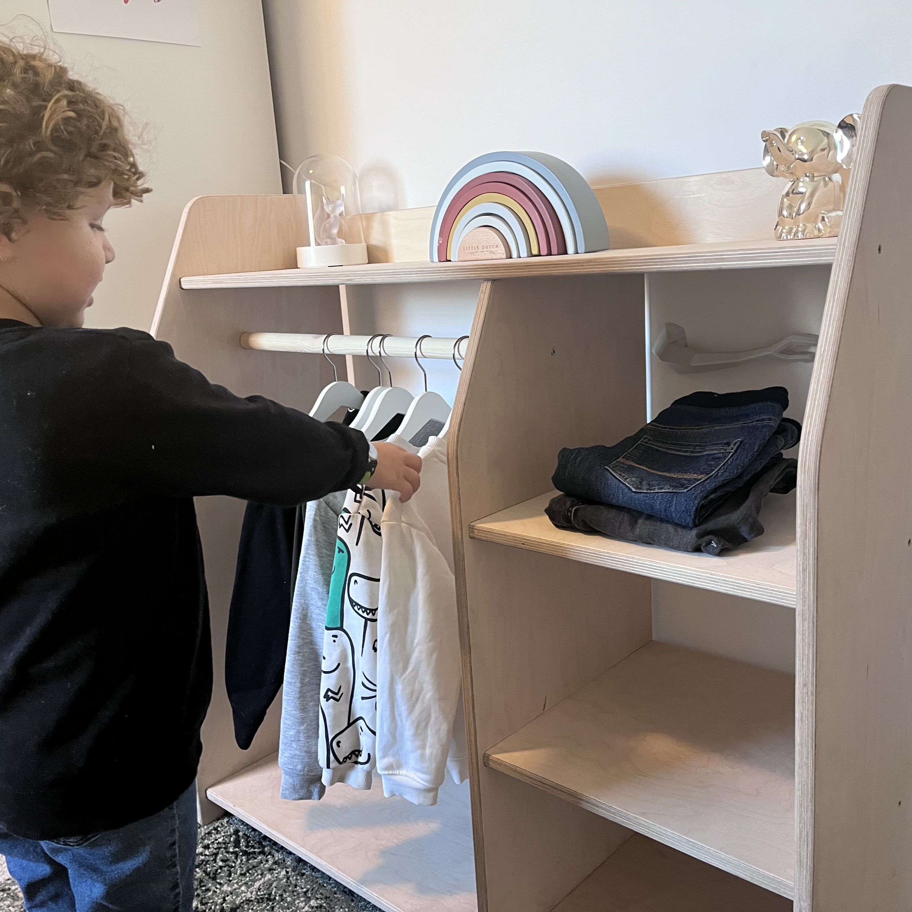 Montessori Kleiderschrank Kinderzimmer | Kindergarderobe - natur Kleiderschrank toddie.de