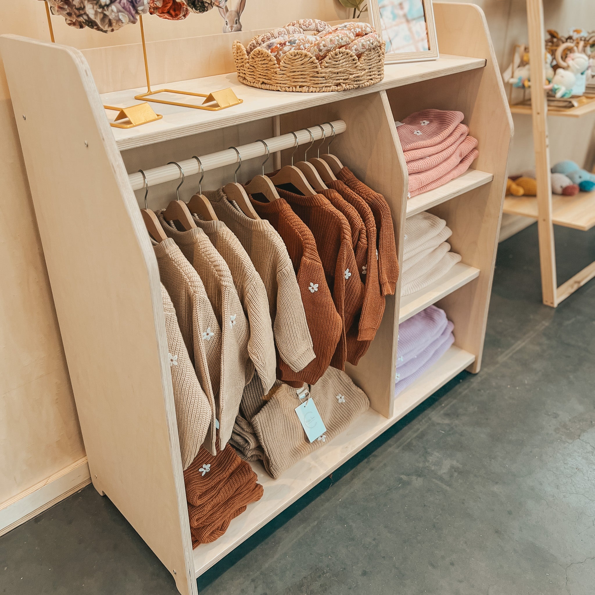 Montessori Kleiderschrank Kinderzimmer | Kindergarderobe - natur Kleiderschrank toddie.de