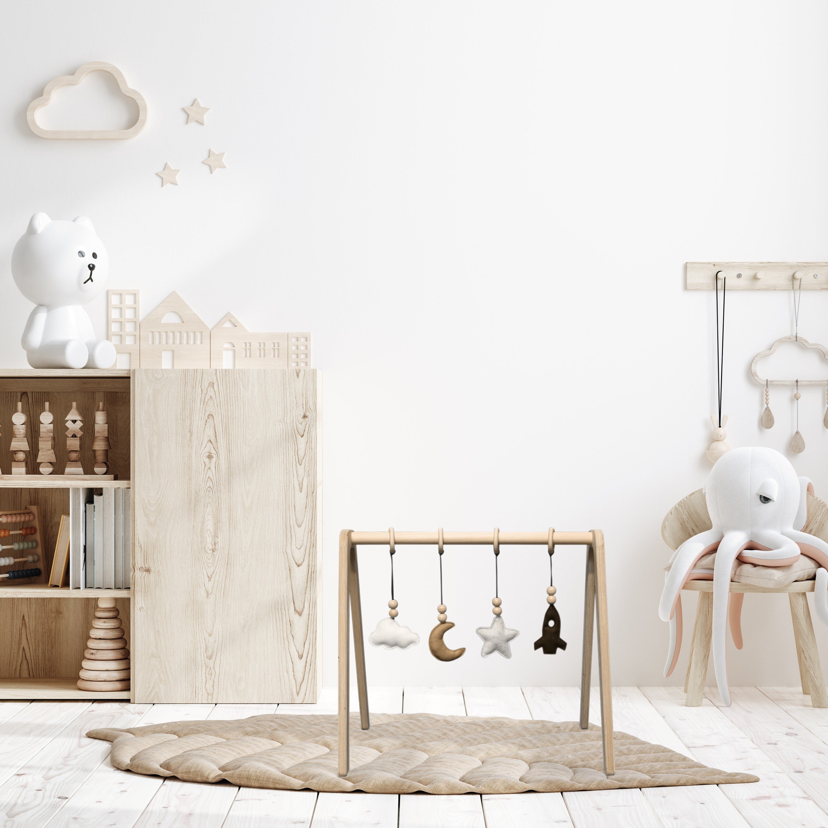 Holz Babygym | Massiver Holzspielbogen mit Raum hängespielzeuge - natur Spielbogen + Hängespielzeuge toddie.de