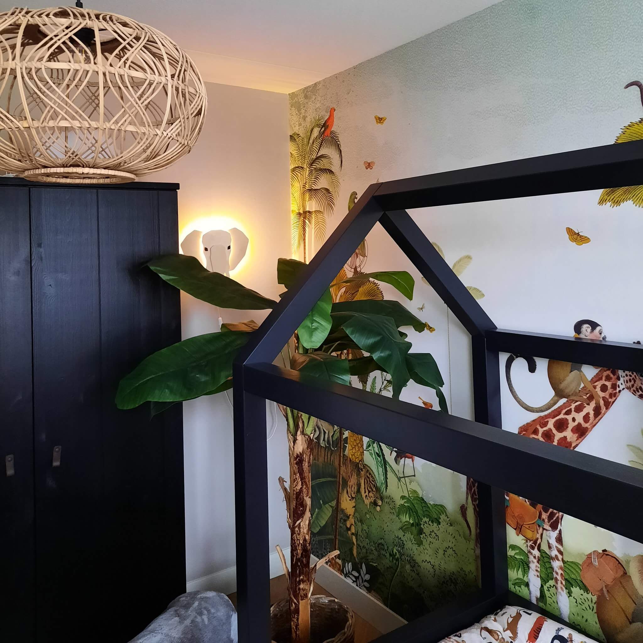 Hölzerne Wandleuchte Kinderzimmer | Elefant 3D - natur Wandleuchte toddie.de