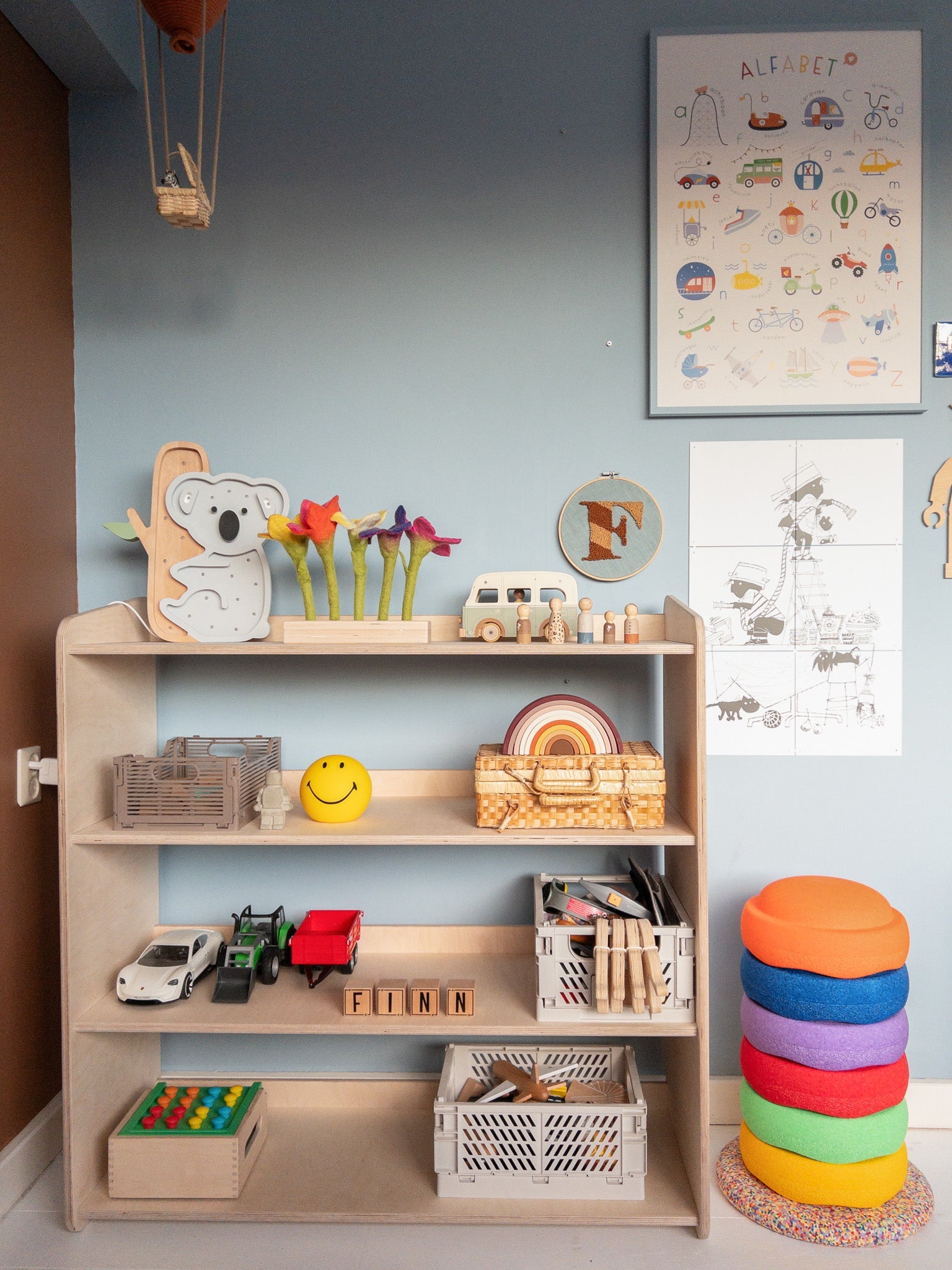 Montessori Spielzeugschrank | Bücherregal 4 regale - natur Spielzeugschrank toddie.de ®