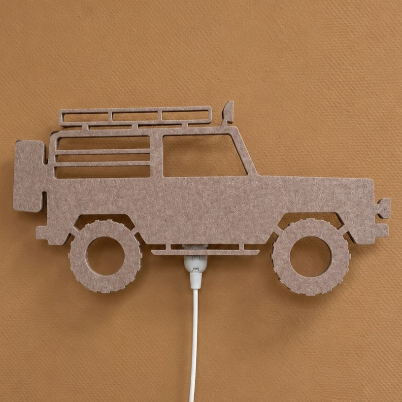 Filz-Wandlampe 4x4 Jeep sandbeige – Lampe aus an der Wand