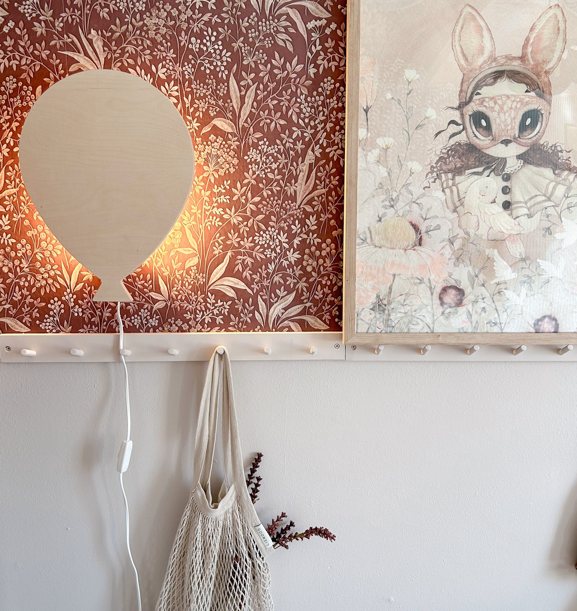 Hölzerne Wandleuchte Kinderzimmer | Ballon - natur Wandleuchte toddie.de