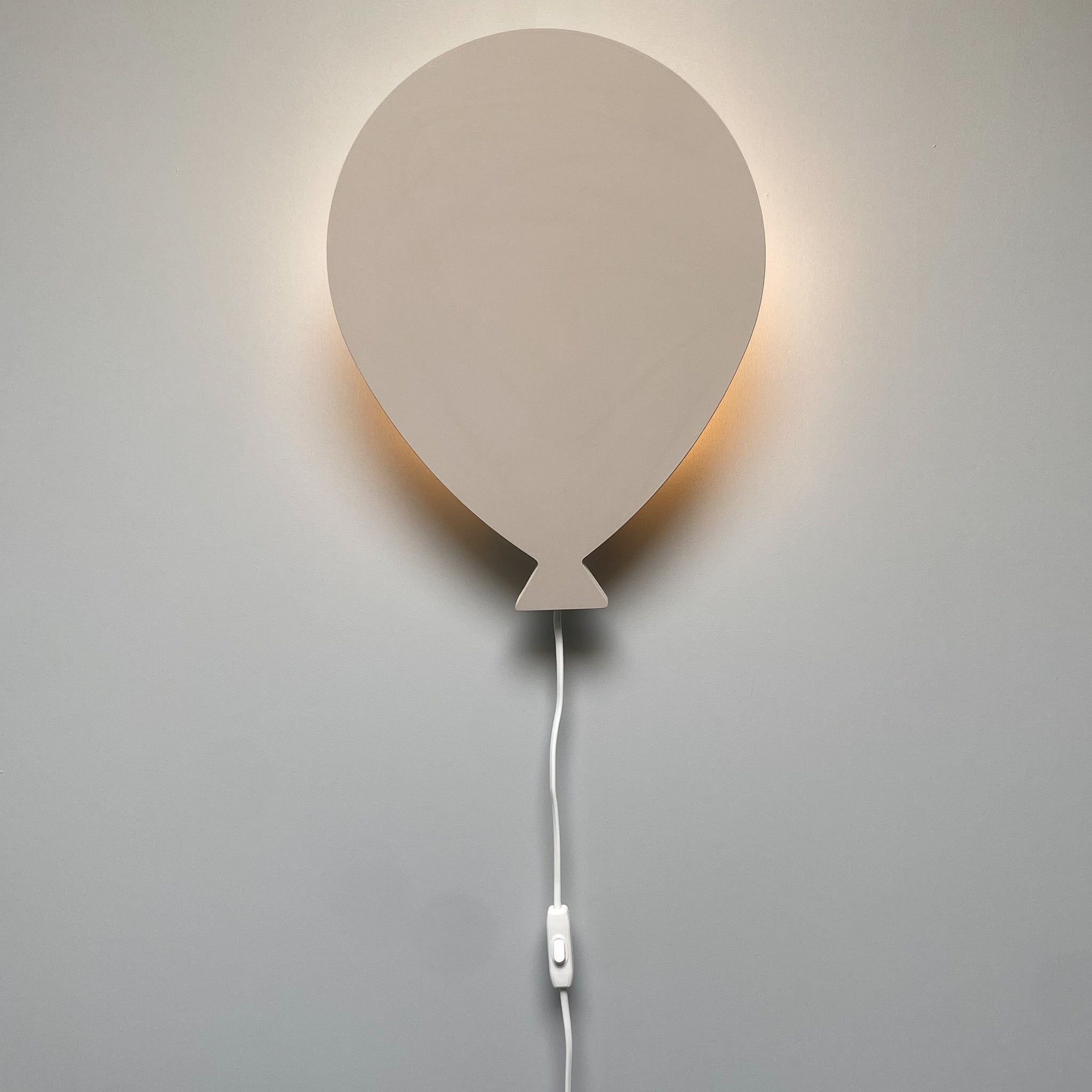 Hölzerne Wandleuchte Kinderzimmer | Ballon - beige Wandleuchte toddie.de
