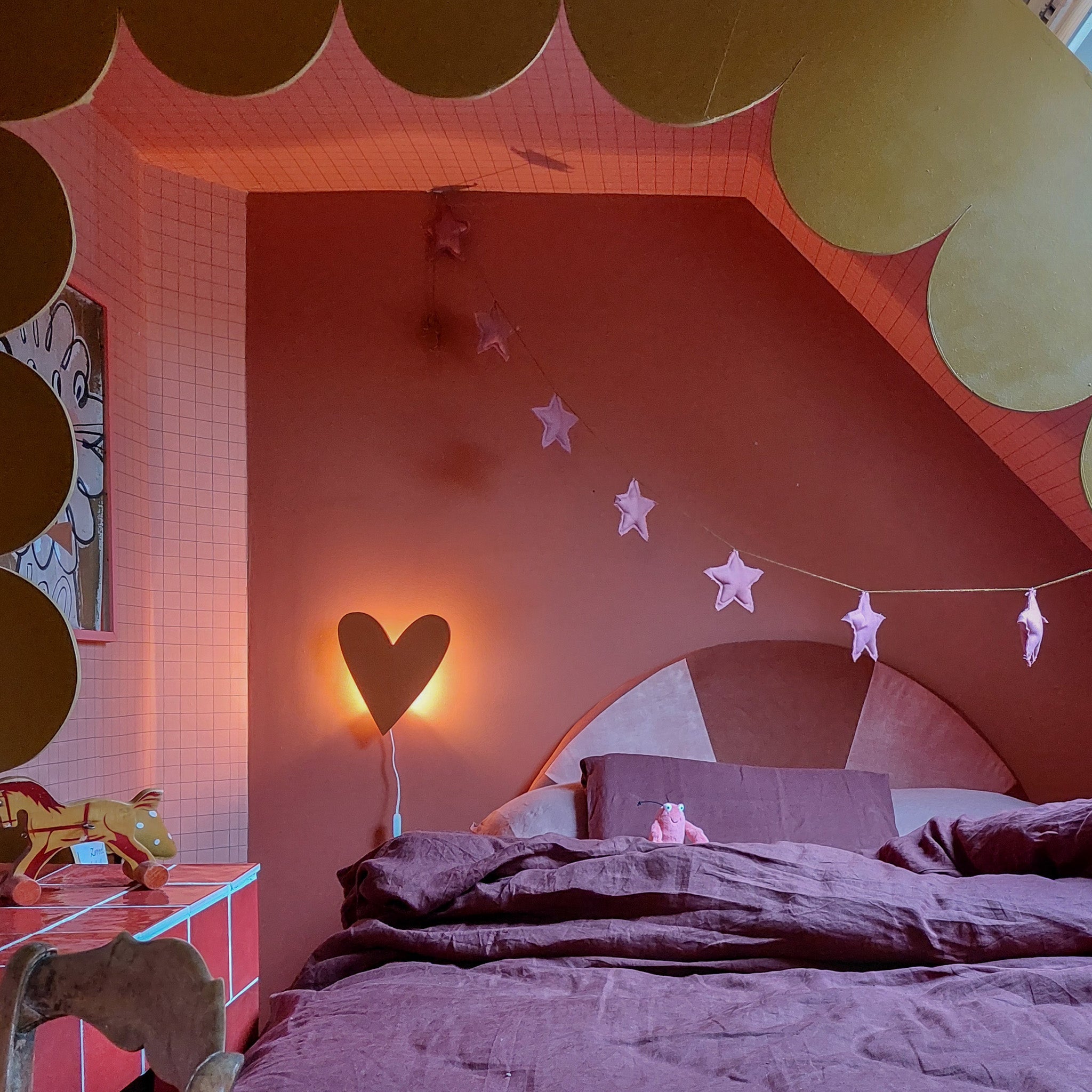 Hölzerne Wandleuchte Kinderzimmer | Herz - ziegelrot Wandleuchte toddie.de