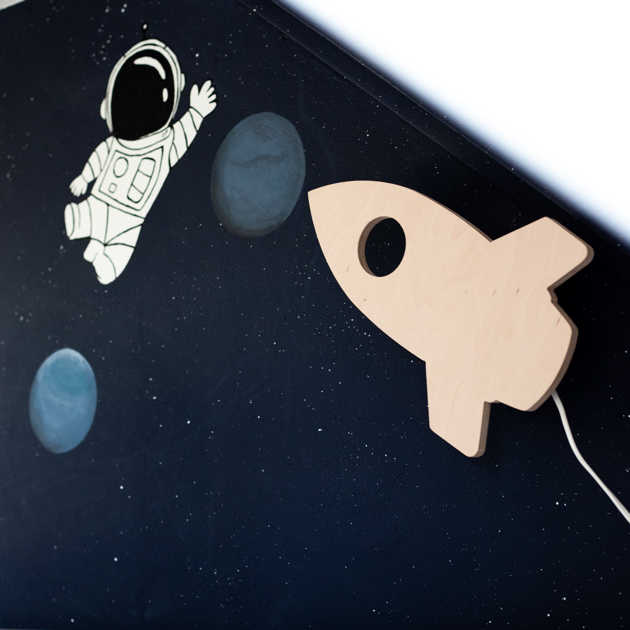 Hölzerne Wandleuchte Kinderzimmer | Rakete - natur Wandleuchte toddie.de