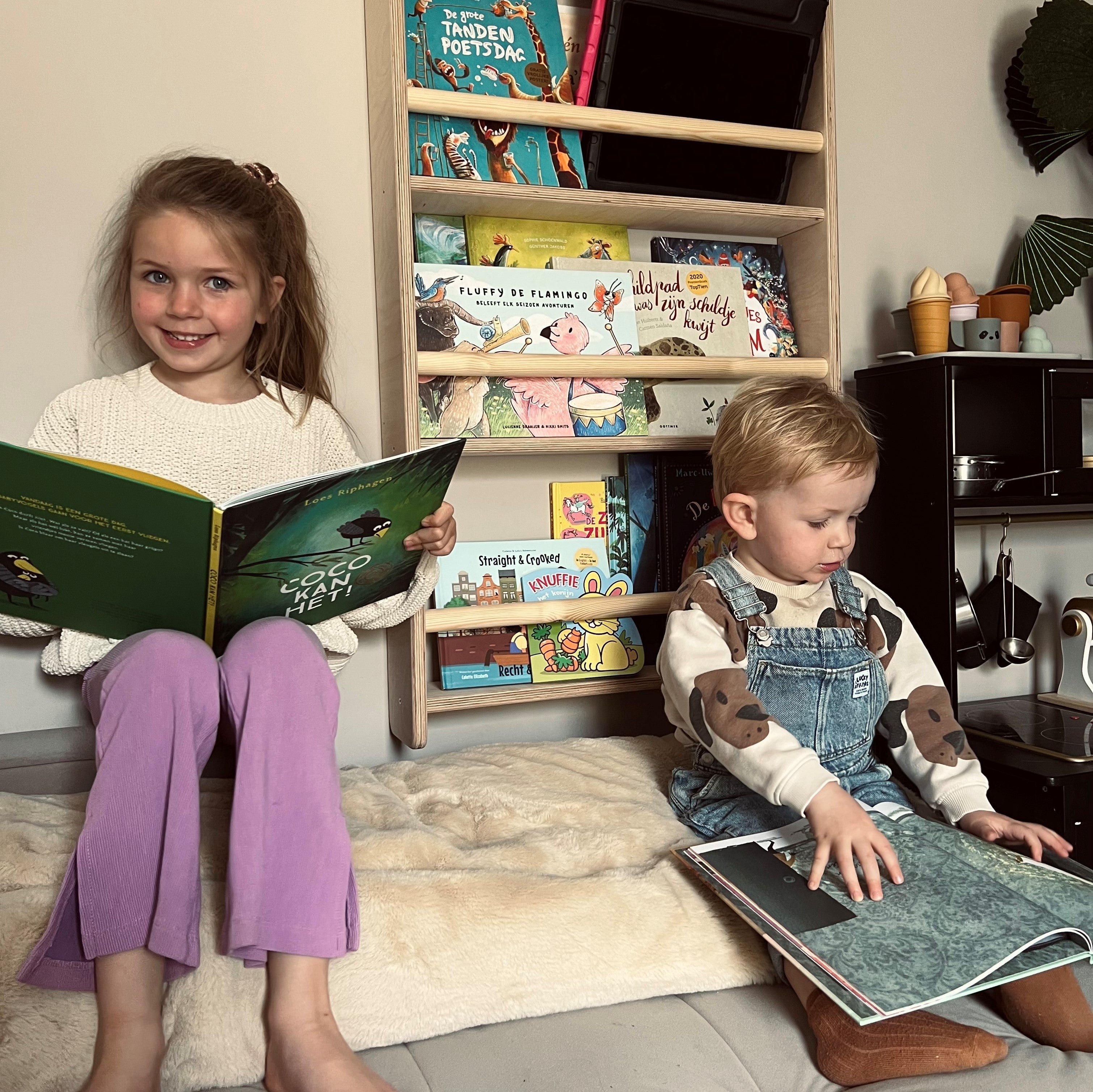 Montessori Bücherregal Kinderzimmer | 4 Regale - natur Wandregal toddie.de
