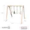 Holz Babygym | Massiver Holzspielbogen mit Waldtiere hängespielzeuge - natur Spielbogen + Hängespielzeuge toddie.de   