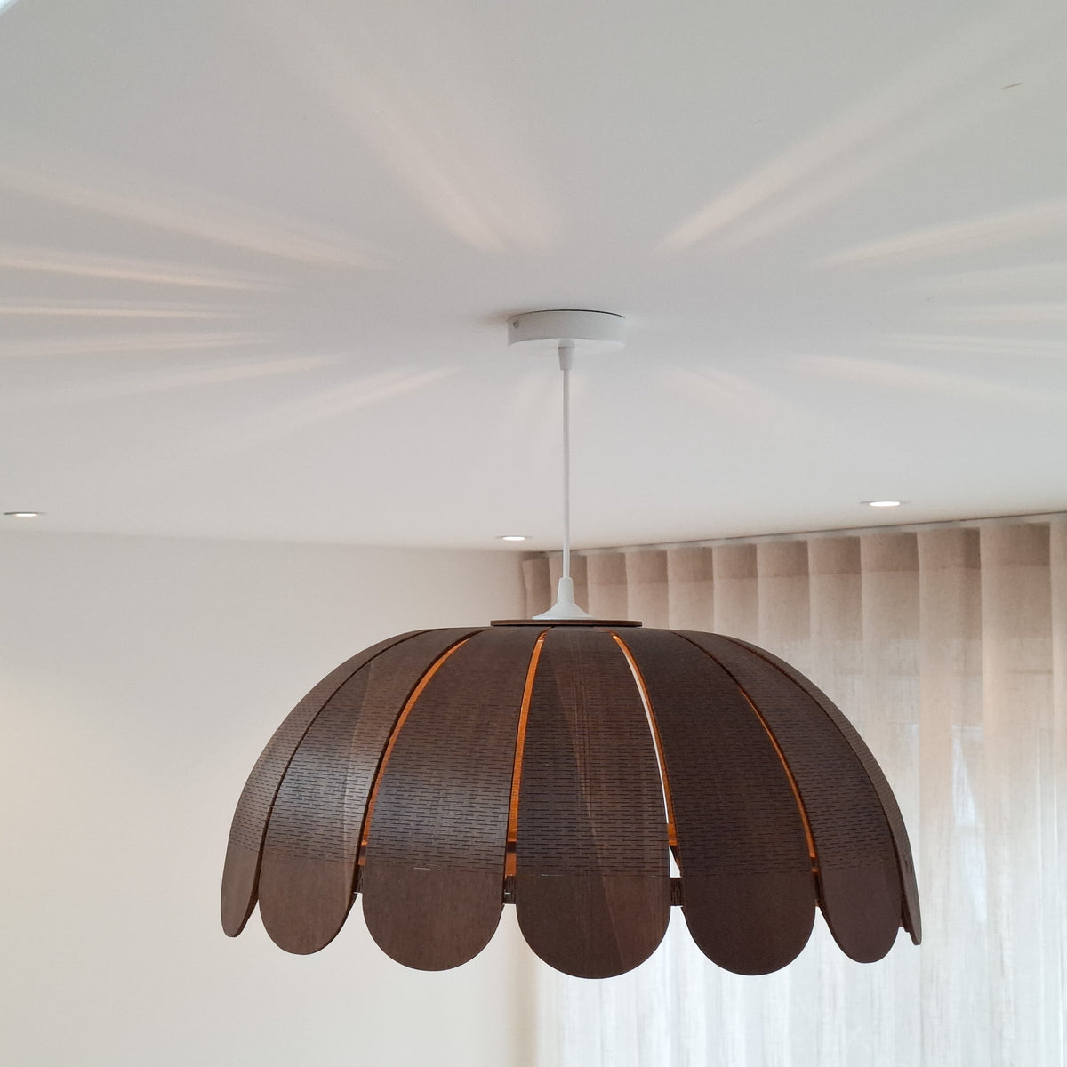 Houten hanglamp kinderkamer | Bubble Wengé (Walnut) - toddie.nl ®
