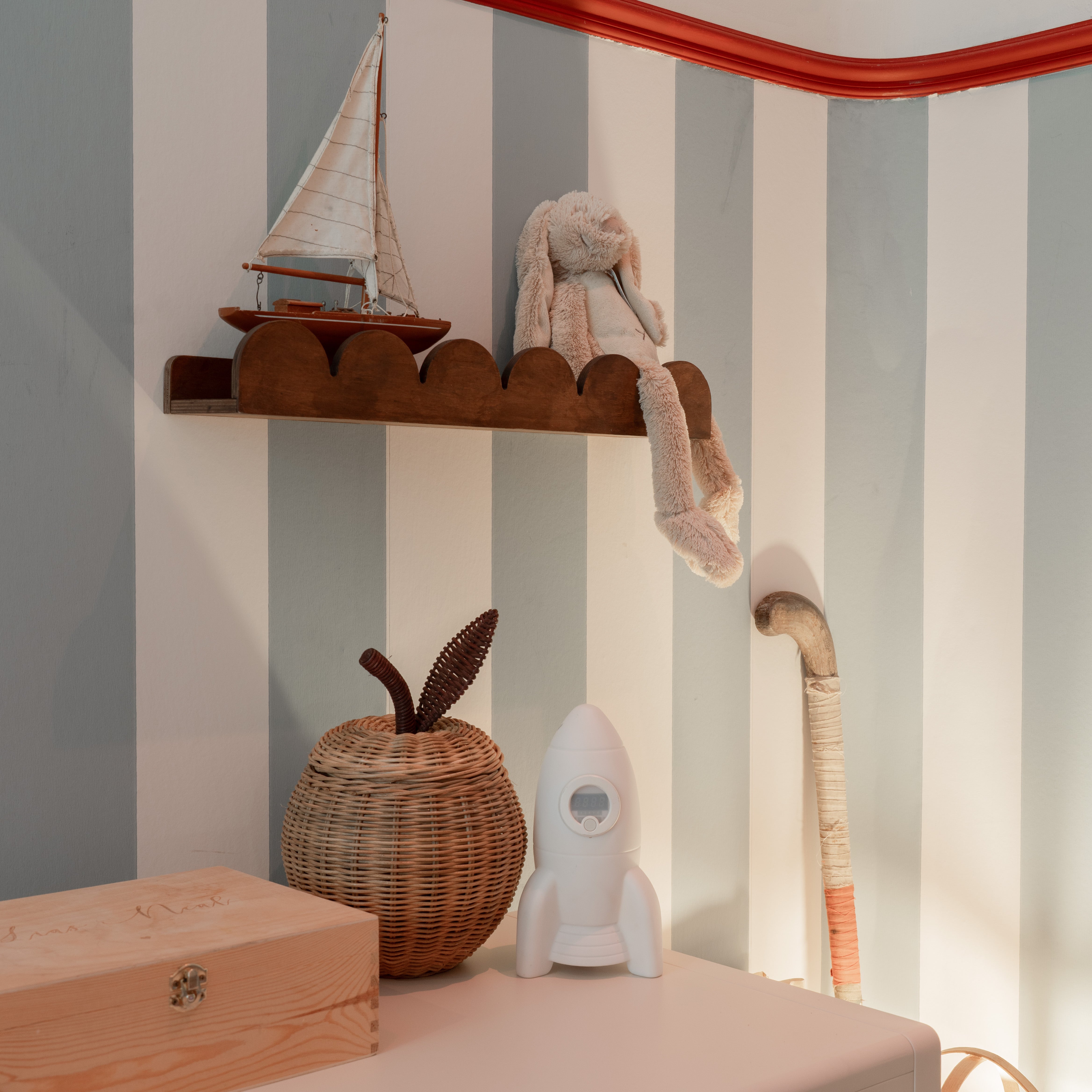 Bubble Montessori Bücherregal | 1 Regalboden – wenge gebeizt Wandregal toddie.de ®