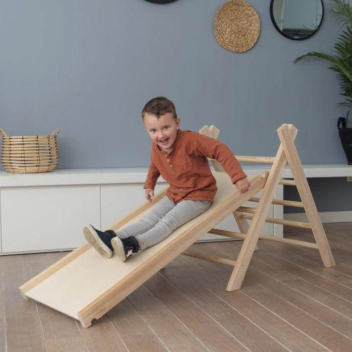 Hölzernes Klettergerüst | Faltbare Pikler Dreieck - natur Kletterdreieck toddie.de