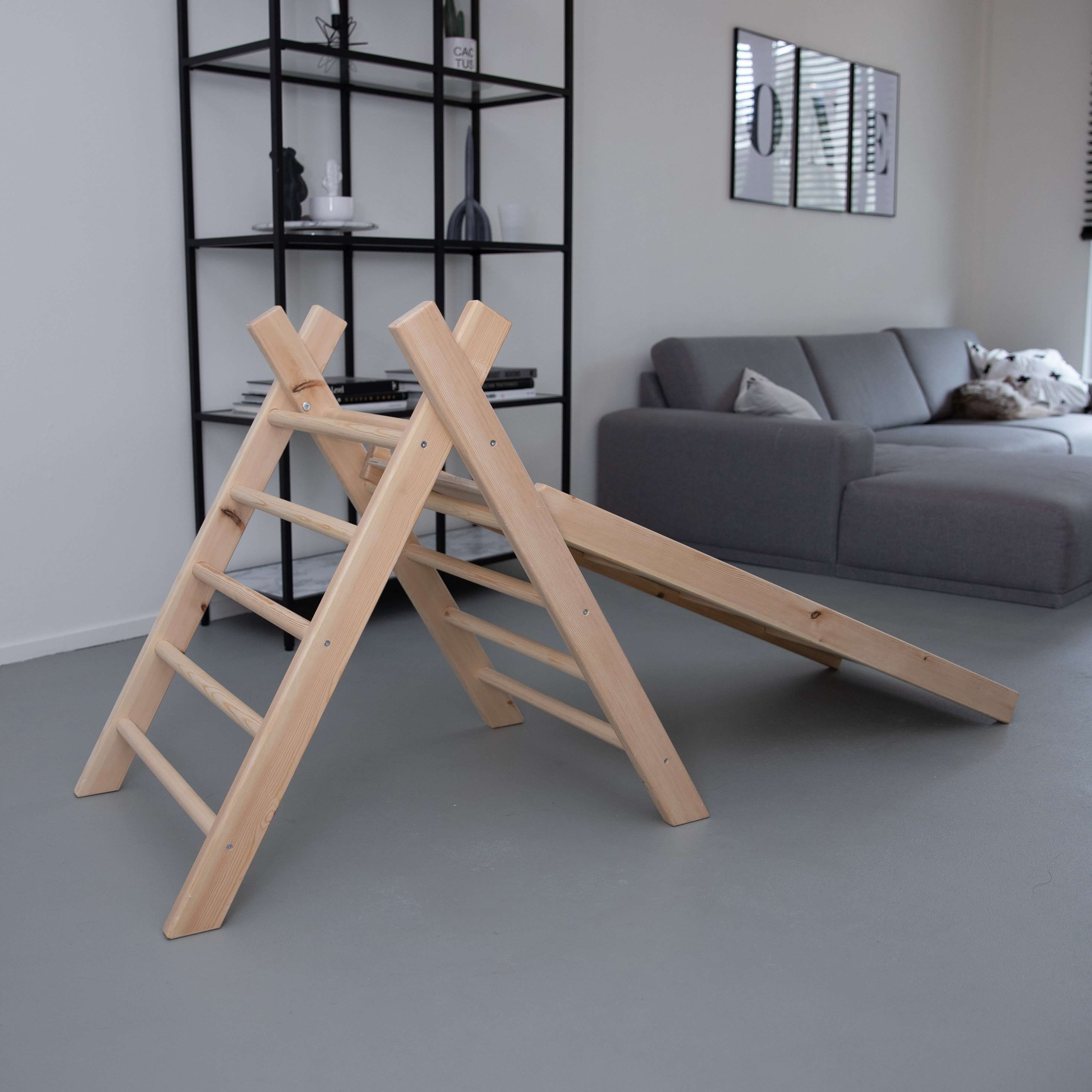 Hölzernes Klettergerüst | Faltbare Pikler Dreieck mit Rutsche - natur Kletterdreieck toddie.de