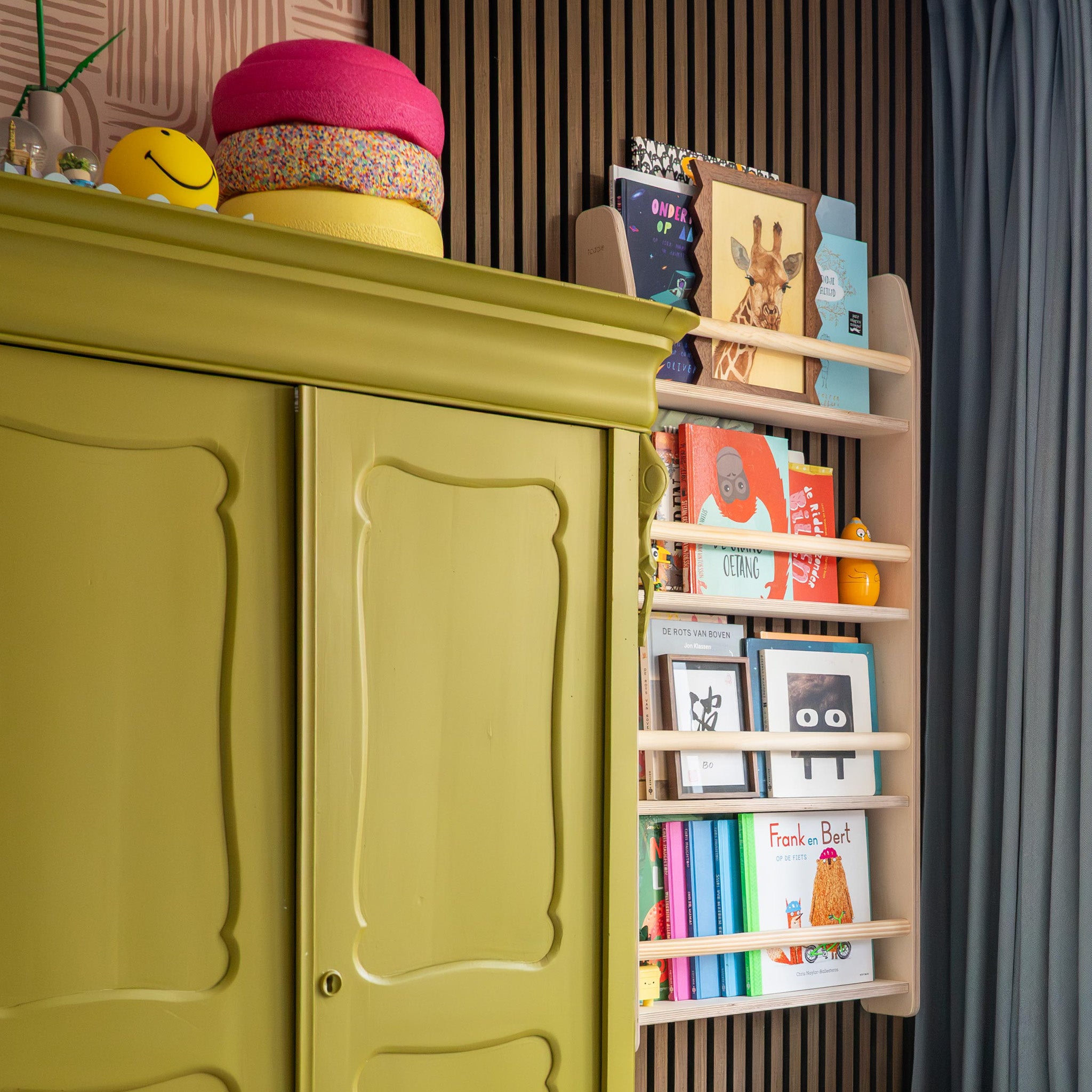 Montessori Bücherregal Kinderzimmer | 4 Regale - natur Wandregal toddie.de