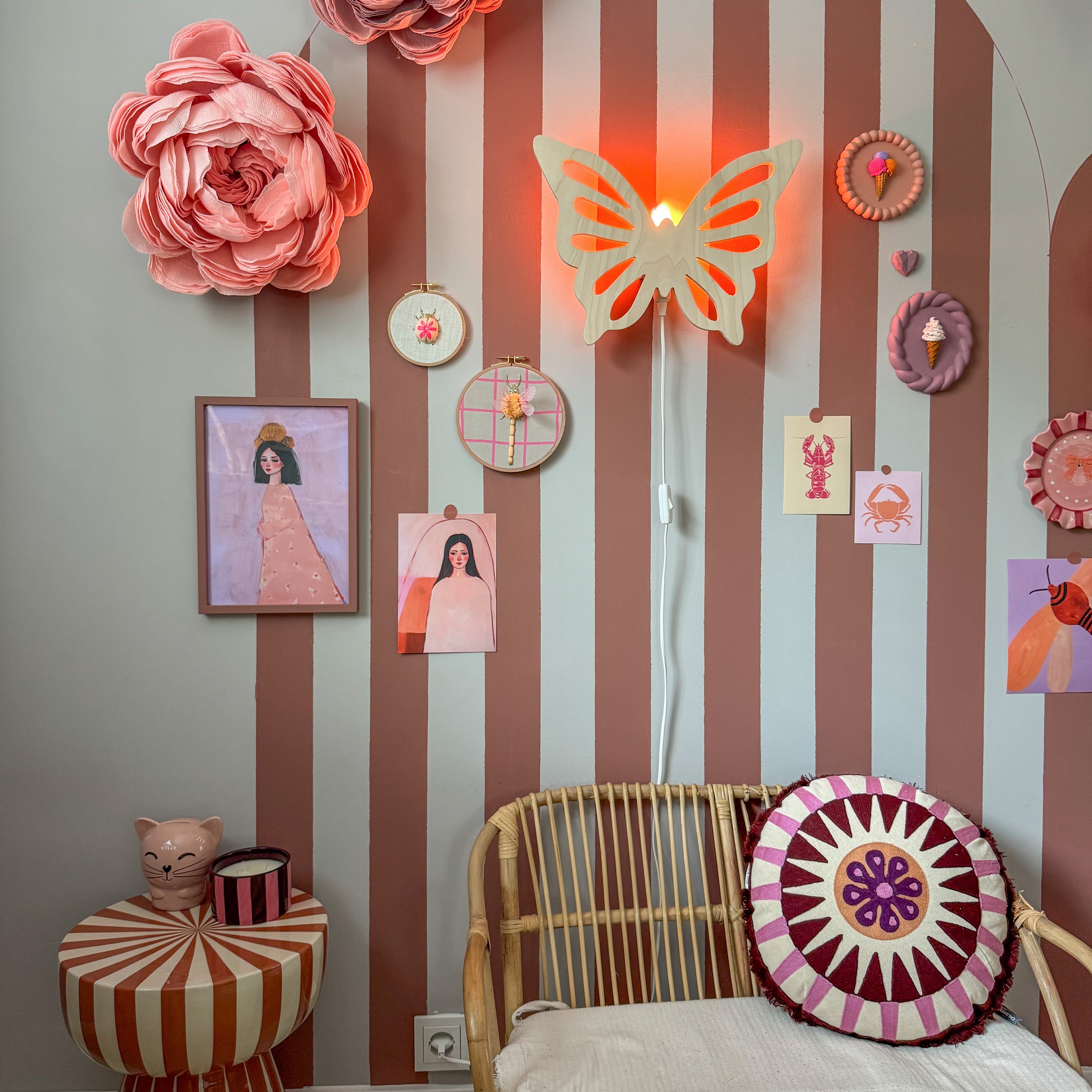 Hölzerne Wandleuchte Kinderzimmer | Schmetterling - natur Wandleuchte toddie.de