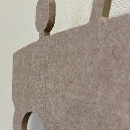 Filz-Wandlampe Traktor sandbeige – Nahaufnahme des PET-Filzes