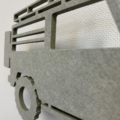 Filz-Wandlampe 4x4 Jeep salbeigrün – Nahaufnahme des PET-Filzes