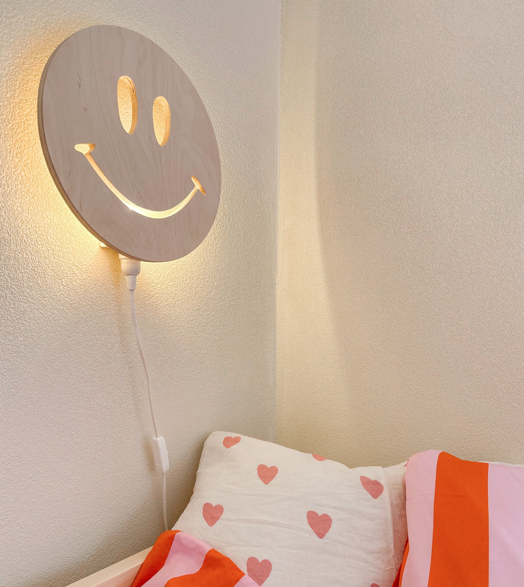 Hölzerne Wandleuchte Kinderzimmer | Smiley - natur Wandleuchte toddie.de ®