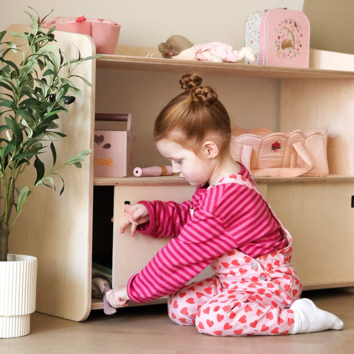 Jollie Montessori Spielzeugschrank mit Schiebetüren | Bücherregal 3 regale - natur toddie.de ®