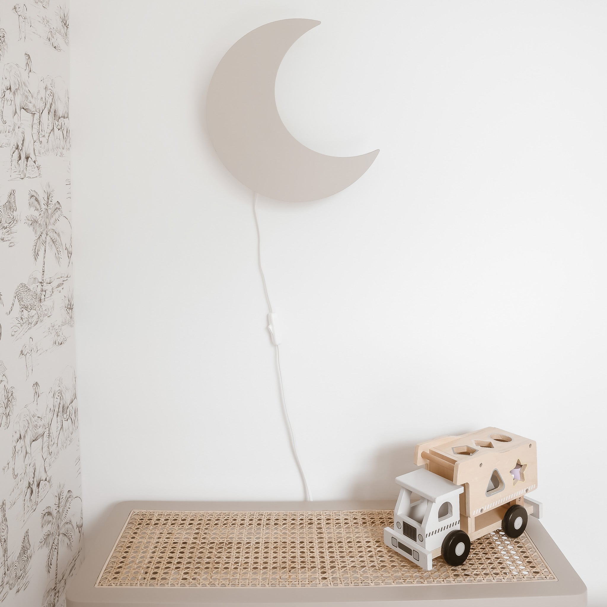 Hölzerne Wandleuchte Kinderzimmer | Mond - beige Wandleuchte toddie.de   