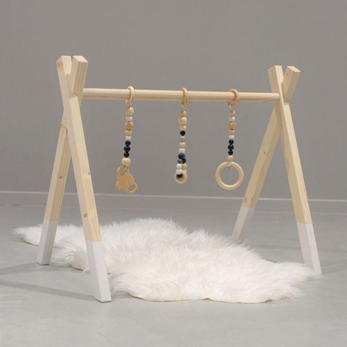 Holz Babygym | Massiver Holzspielbogen Tipi-Forme (ohne hängespielzeuge) - weiß Spielbogen toddie.de   